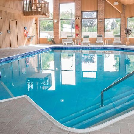 Quality Inn Grand Rapids North Walker Eksteriør billede
