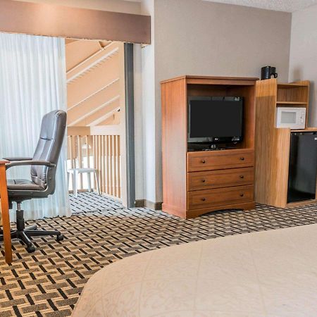 Quality Inn Grand Rapids North Walker Eksteriør billede