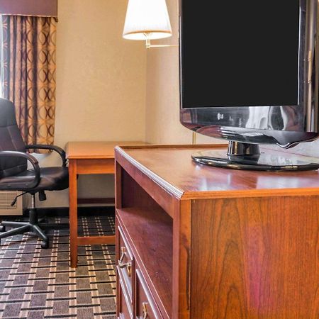 Quality Inn Grand Rapids North Walker Eksteriør billede