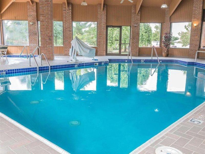 Quality Inn Grand Rapids North Walker Eksteriør billede