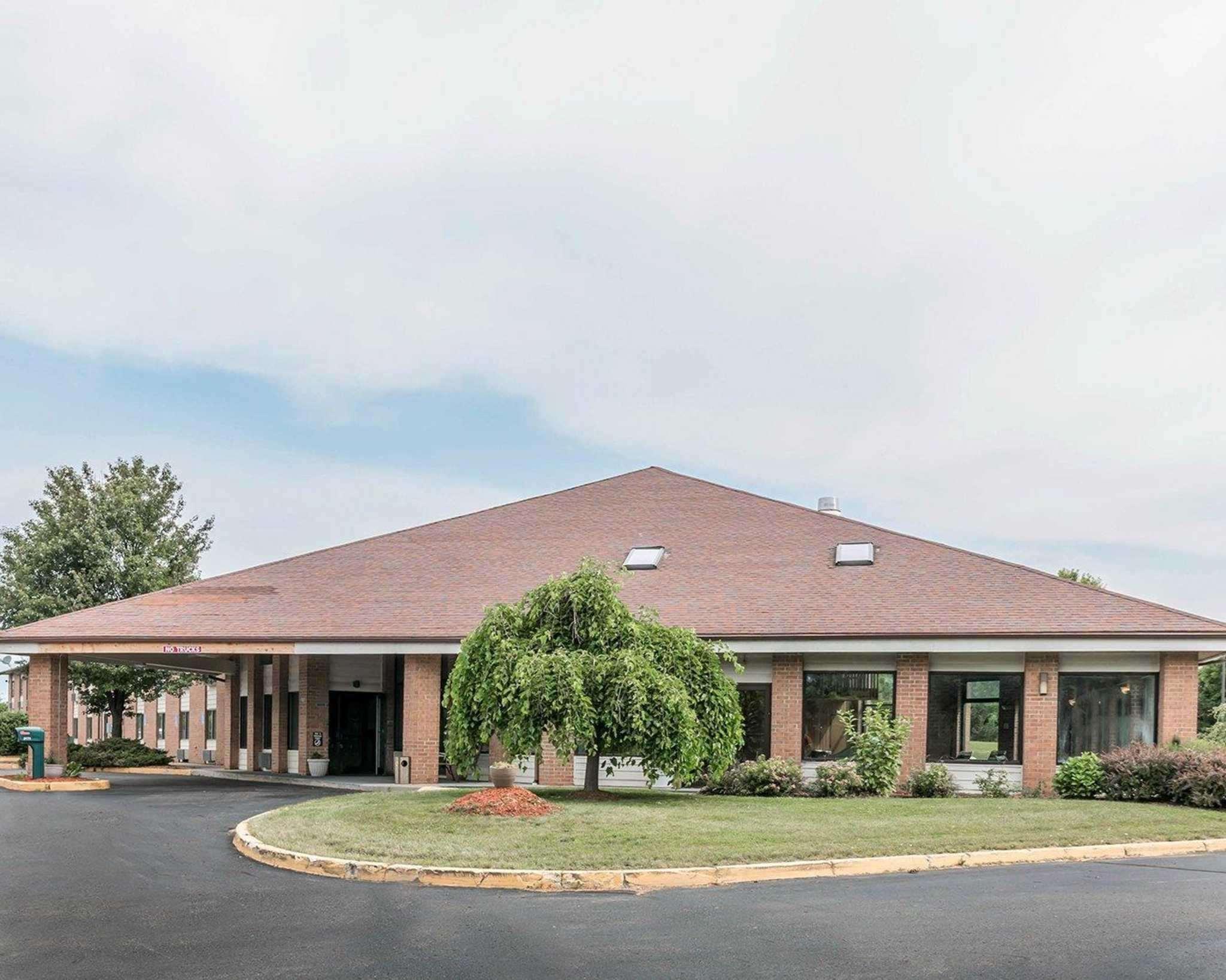 Quality Inn Grand Rapids North Walker Eksteriør billede
