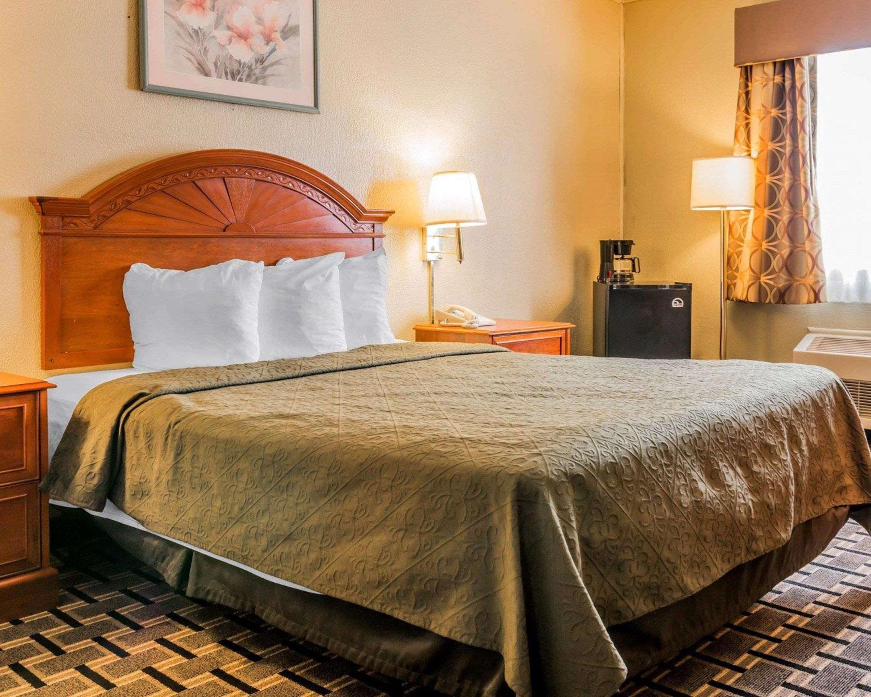 Quality Inn Grand Rapids North Walker Eksteriør billede