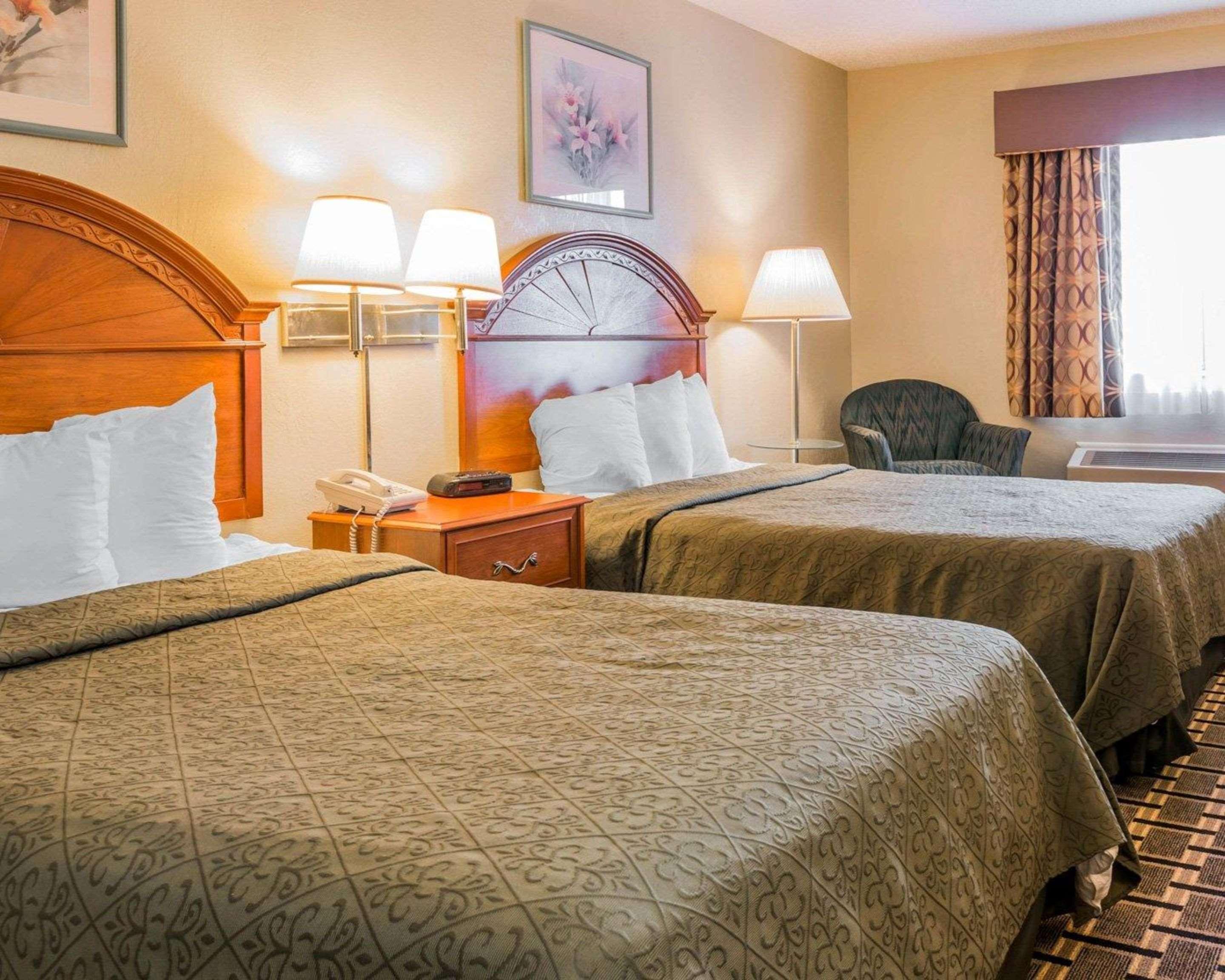 Quality Inn Grand Rapids North Walker Eksteriør billede
