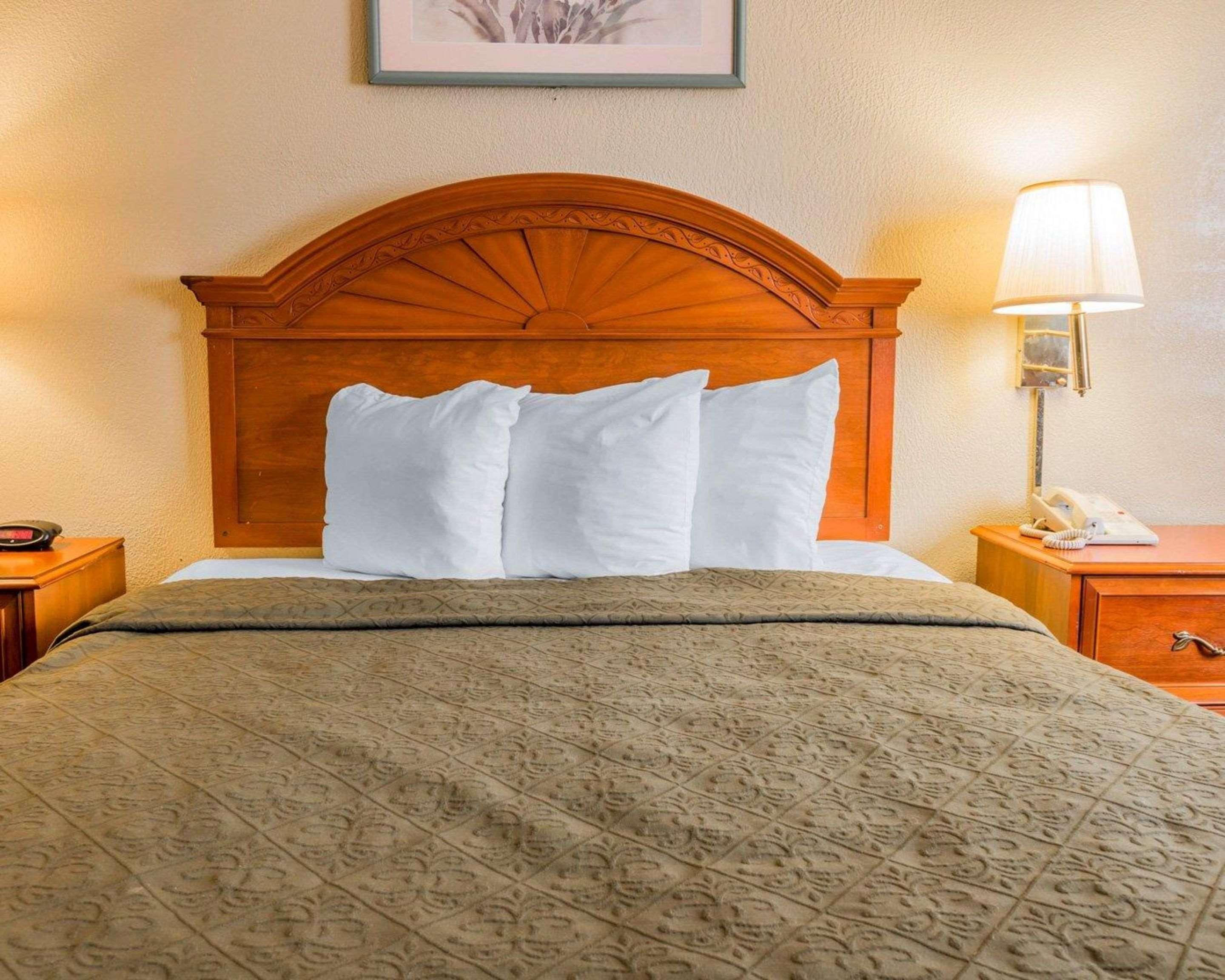 Quality Inn Grand Rapids North Walker Eksteriør billede