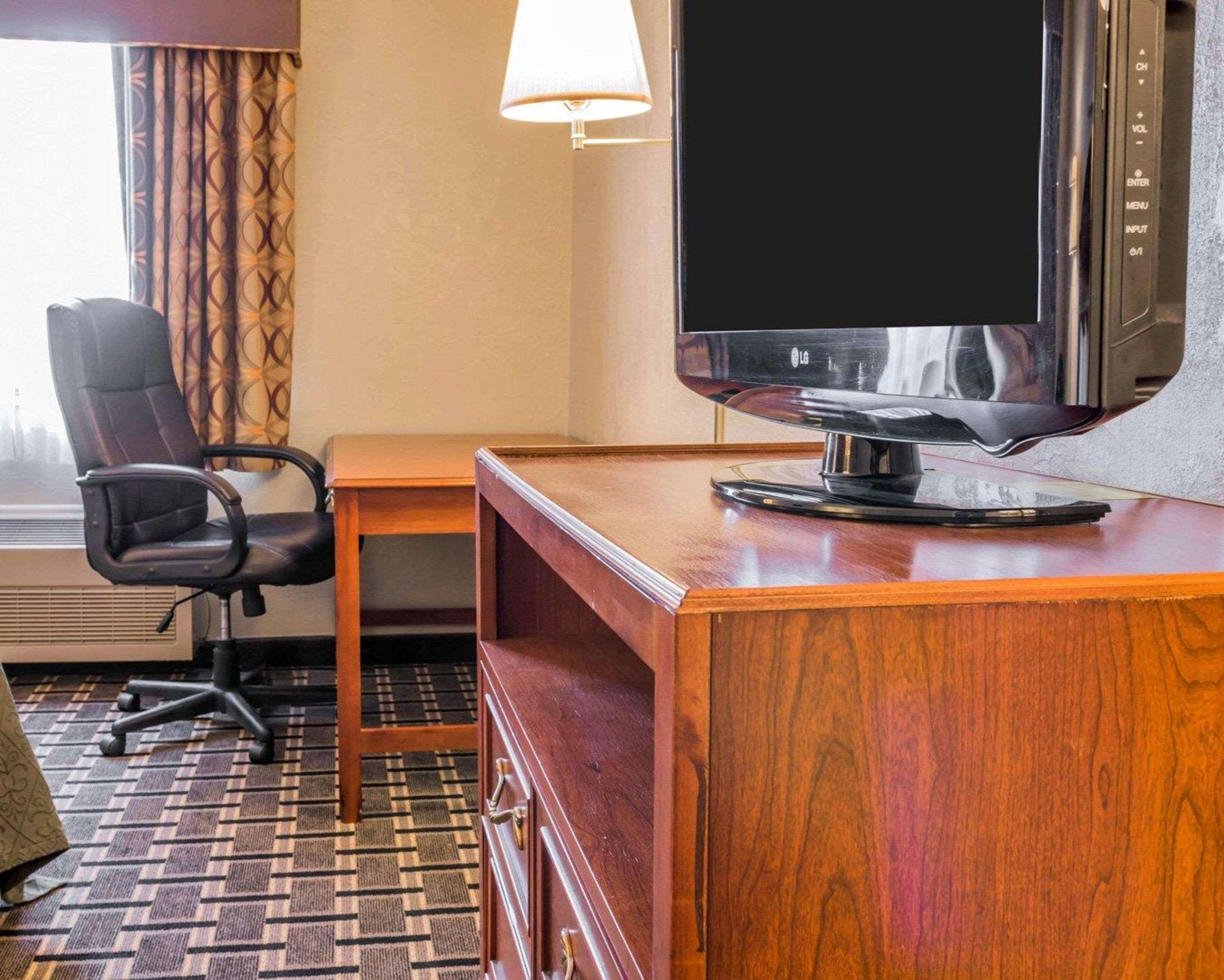 Quality Inn Grand Rapids North Walker Eksteriør billede